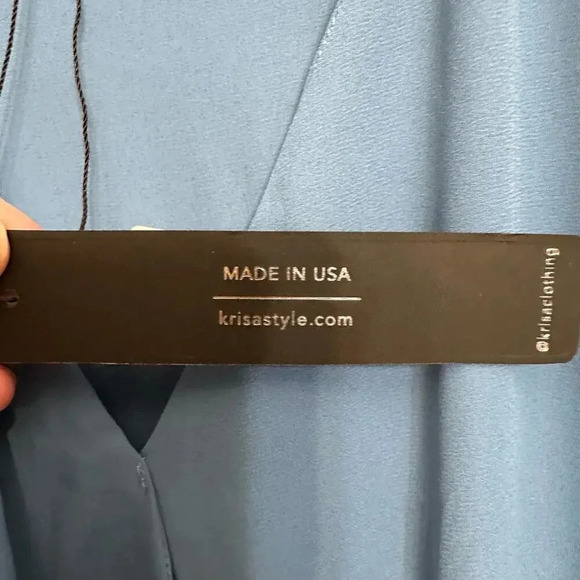 Krisa Revolve Brand NWT’s Surplice Flounce Dress in Fountain. Size medium - Picture 6 of 8